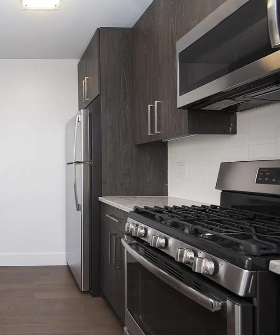 Foto del edificio - 200 Rector Pl