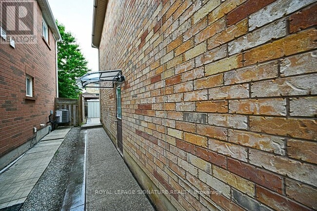 Building Photo - 41 Telford St