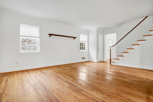 Building Photo - 4411 Ambler Dr
