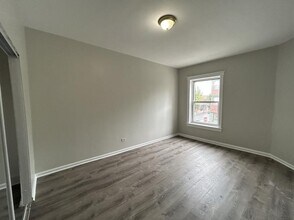 Building Photo - 2712 N Milwaukee Ave