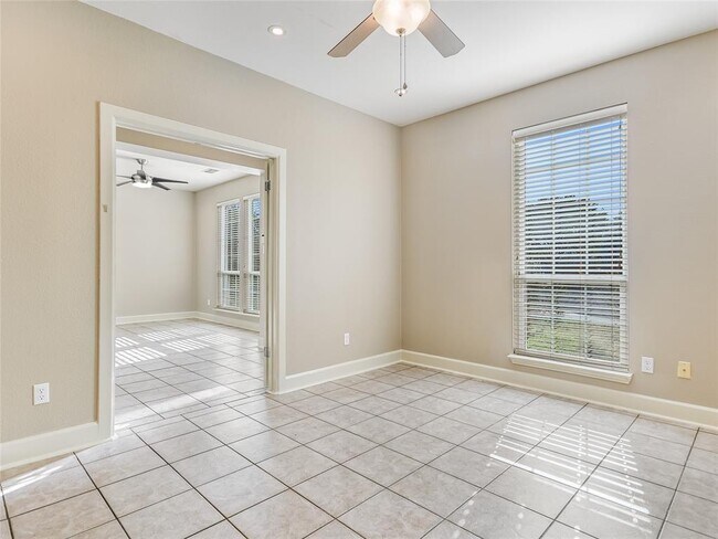 Building Photo - 5400 Amanda Ellis Ct