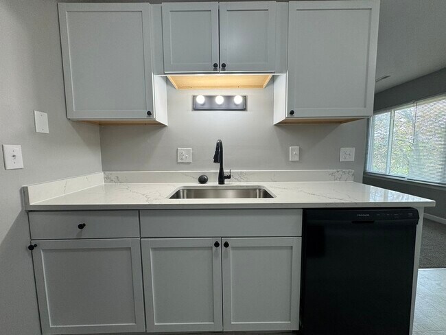 Foto del edificio - 4269 Quarry Rd