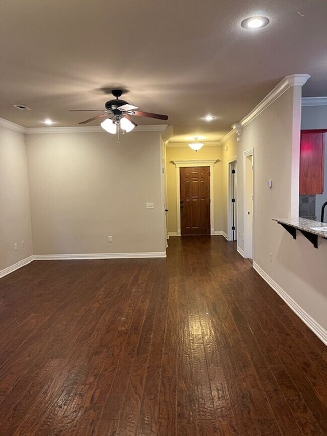 Foto del edificio - 3 Bedroom 2 1/2 bath in Lowell!