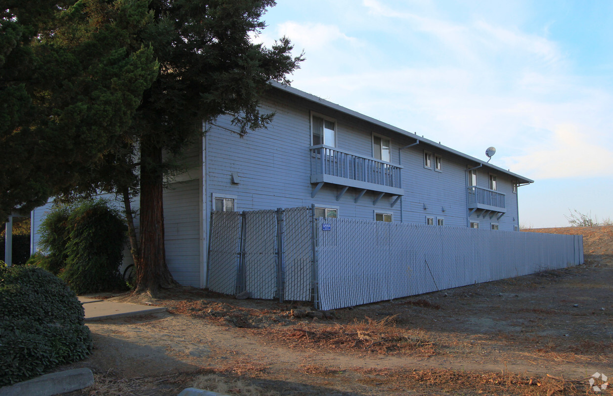 Building Photo - Knights Landing Harbor Apartments