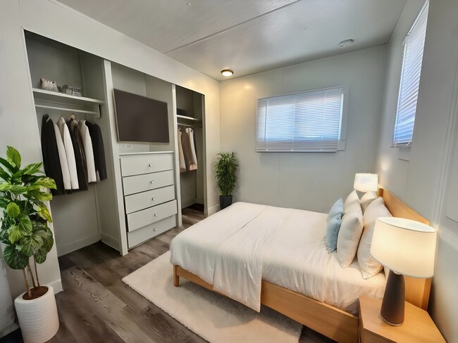 Foto del edificio - 500 S Main St