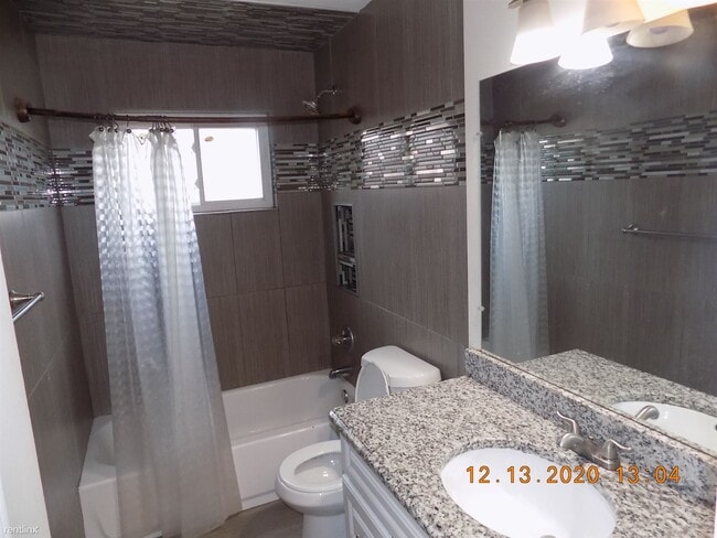 Building Photo - 3 br, 1.5 bath House - 38732 Monterey Dr