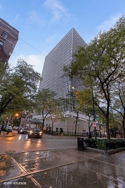 Foto principal - 1 E Scott St