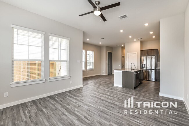 Building Photo - 22823 Terrazzo Dr