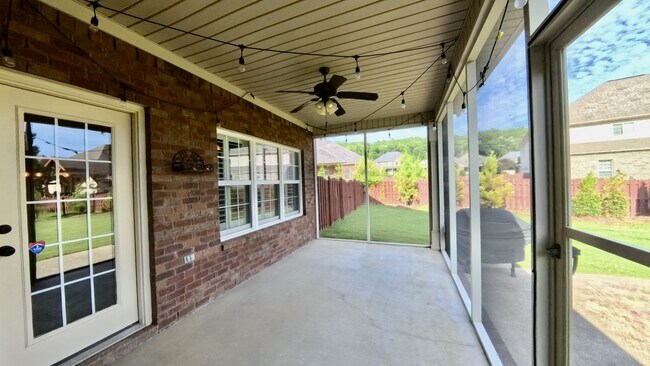 Foto del edificio - 4504 Hampton View Dr