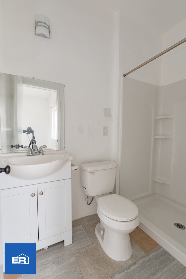 Building Photo - 4501 S Gramercy Place