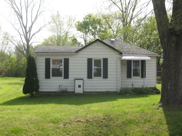 Primary Photo - 3239 Ludwig St