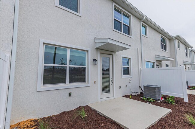 Foto del edificio - 462 Bogey Dr