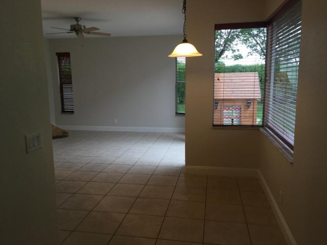 Building Photo - 6901 Spider Lily Ln