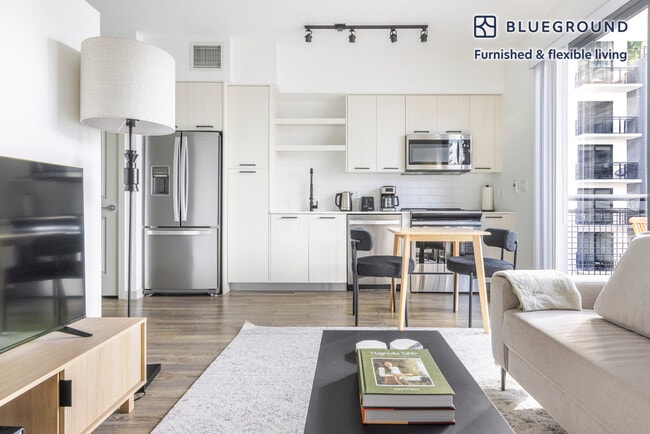 Foto del edificio - 221 SW 12th St