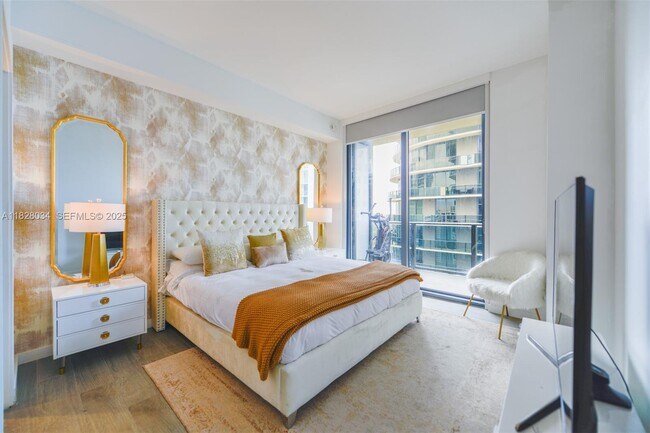 Foto del edificio - 45 SW 9th St