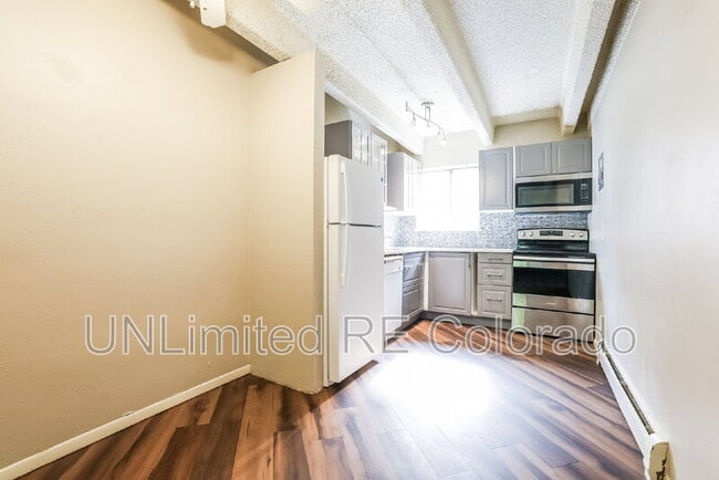 Foto del edificio - 2401 S Gaylord St