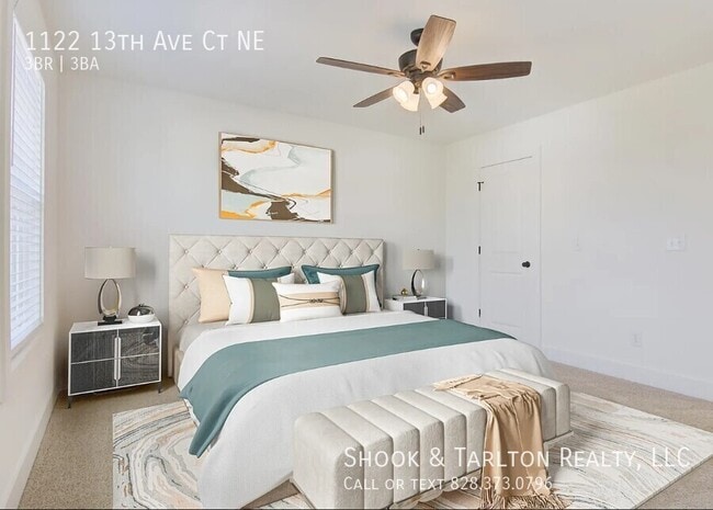 Foto del edificio - 1122 13th Ave Ct NE