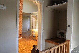 Building Photo - 202 Monroe St