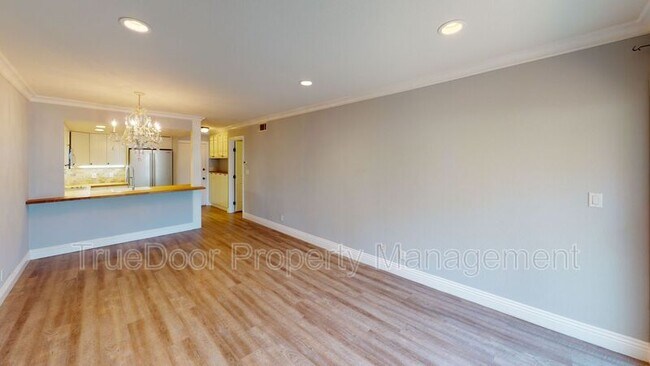 Building Photo - 278 N Wilshire Ave