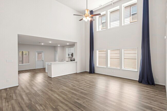 Foto del edificio - 2625 Lupton Leap