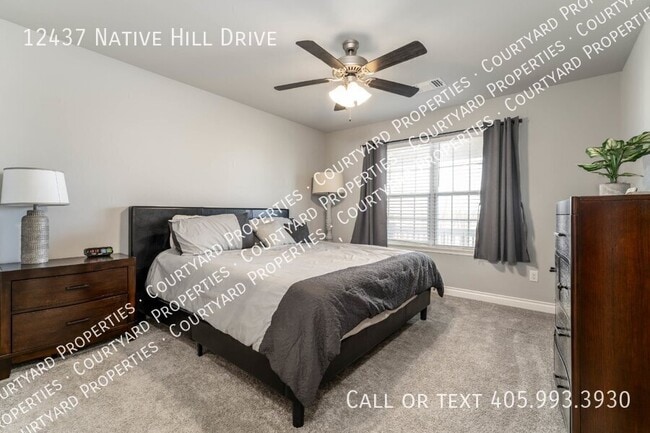 Foto del edificio - 12437 Native Hill Dr