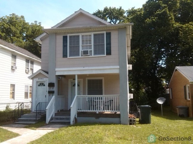 Upstairs Unit - 214 Apple Ave