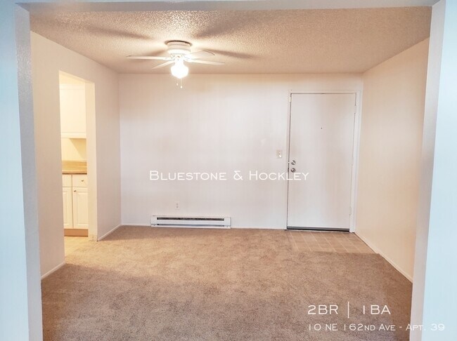 Building Photo - 10 NE 162nd Ave
