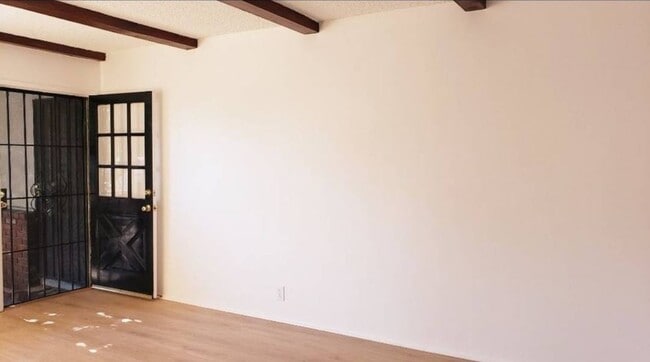 Building Photo - 6300 Whitsett Ave