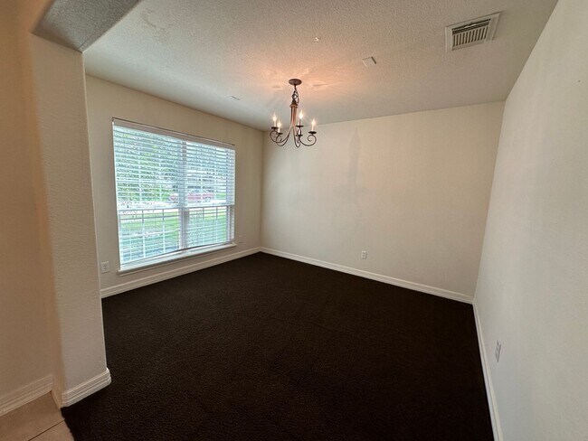 Foto del edificio - For Lease | 4 Bed, 2.5 Bath |1,990 Sq Ft |...