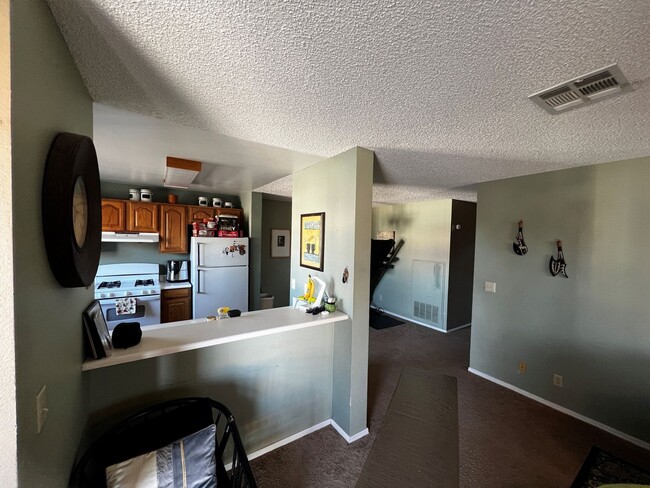 Foto del edificio - Beautiful 2bed / 2bath condo!