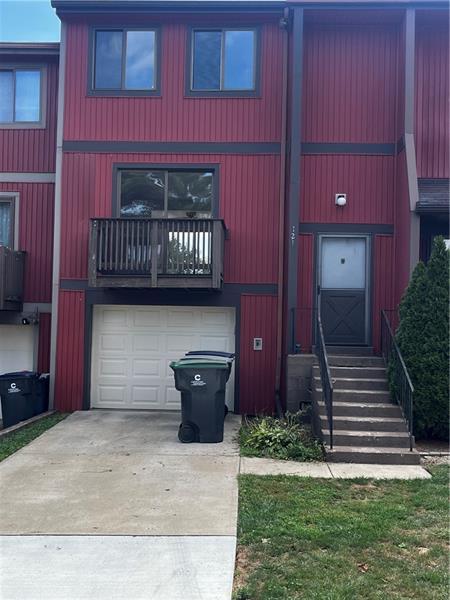 Foto del edificio - 121 Bellwood Ct