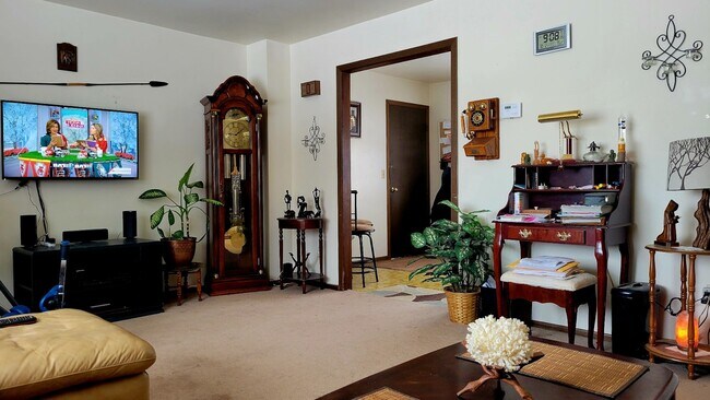 Foto del edificio - 405 Forest Ave