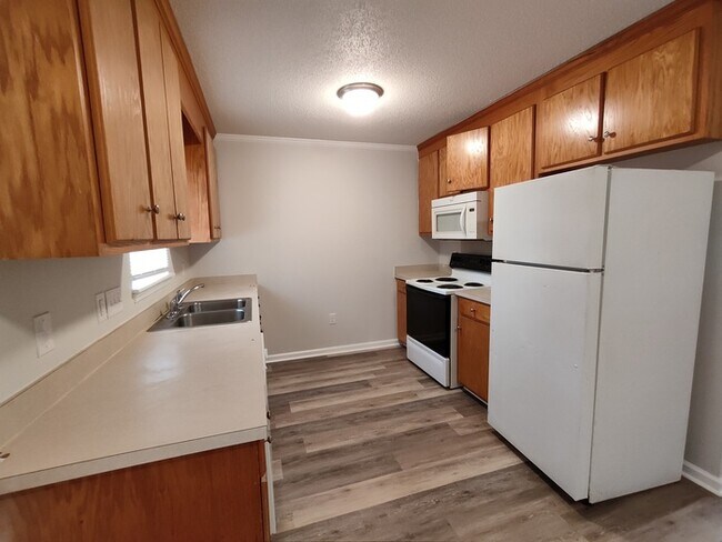 Foto del edificio - 1217 Moss Acres Ct