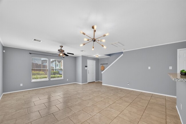 Foto del edificio - 6915 Woodridge Row Dr