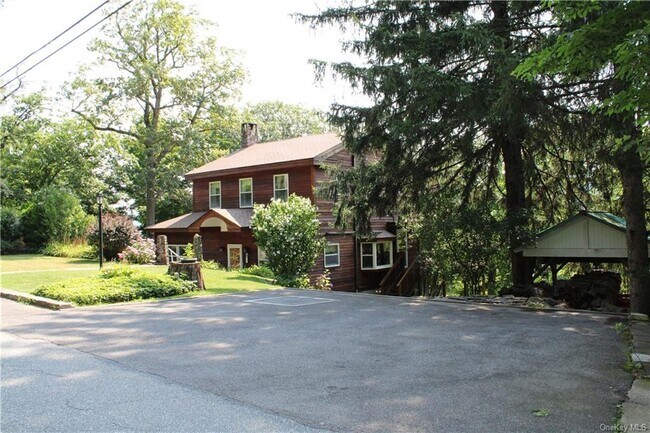 Building Photo - 58 Deer Trail N
