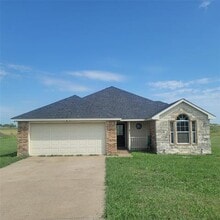 Building Photo - 245 Whitfill Rd