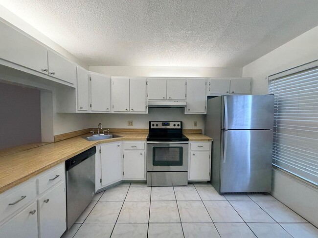 Foto del edificio - 5112 Society Pl W