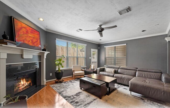 Foto del edificio - 2646 Couch St