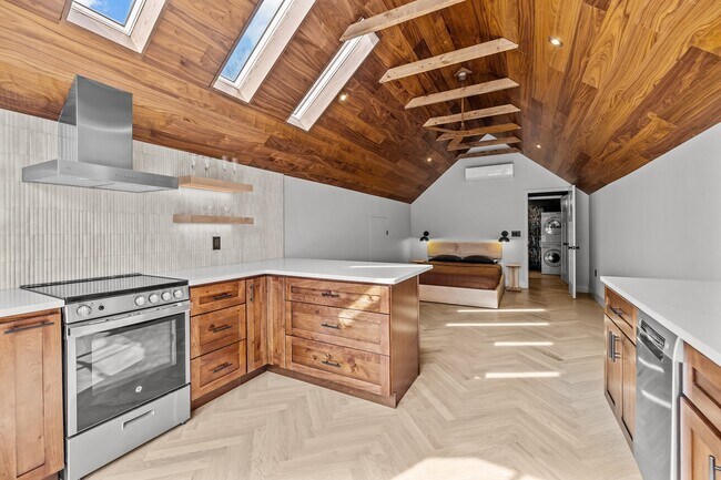 Photo - 805 Woodruff Pl Townhome