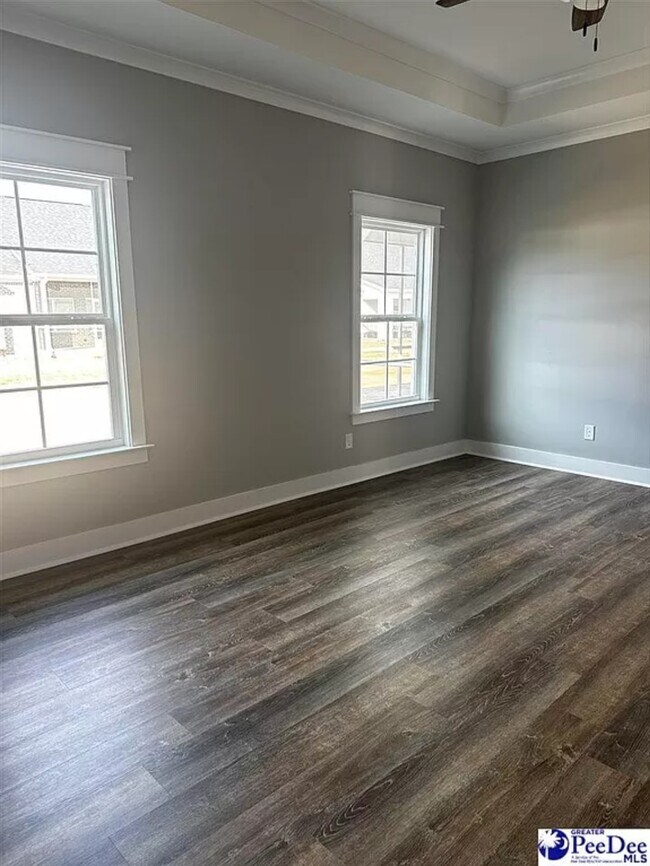 Building Photo - 815 Smith's Fld Dr