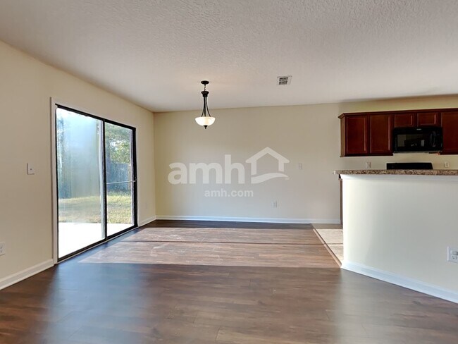Building Photo - 9630 Mayville Dr E