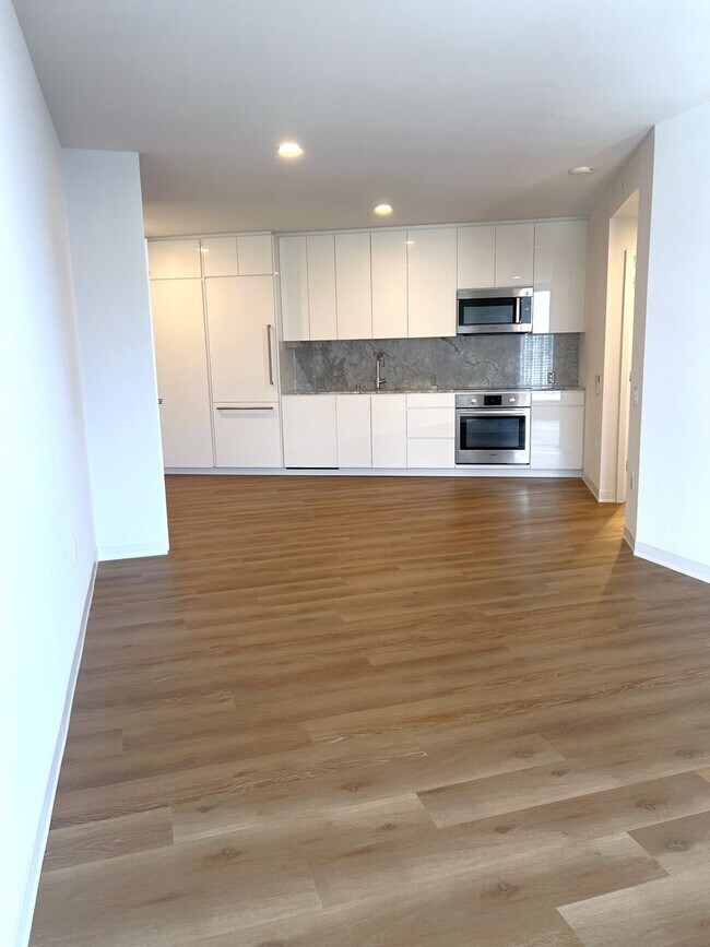 Foto del edificio - Aalii at Ward Village - High Floor One Bedroom, One Bath, One Assigned Parking