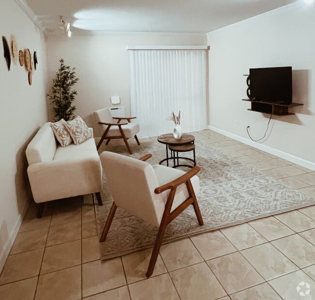 Building Photo - 1700 SW 16th Ct