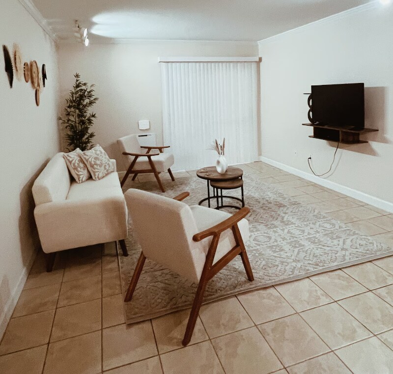 Foto principal - 1700 SW 16th Ct
