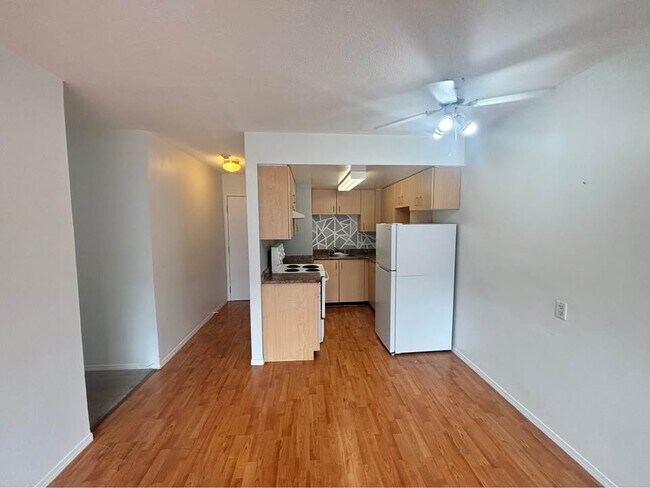 Photo du bâtiment - 639-639 Constance Ave
