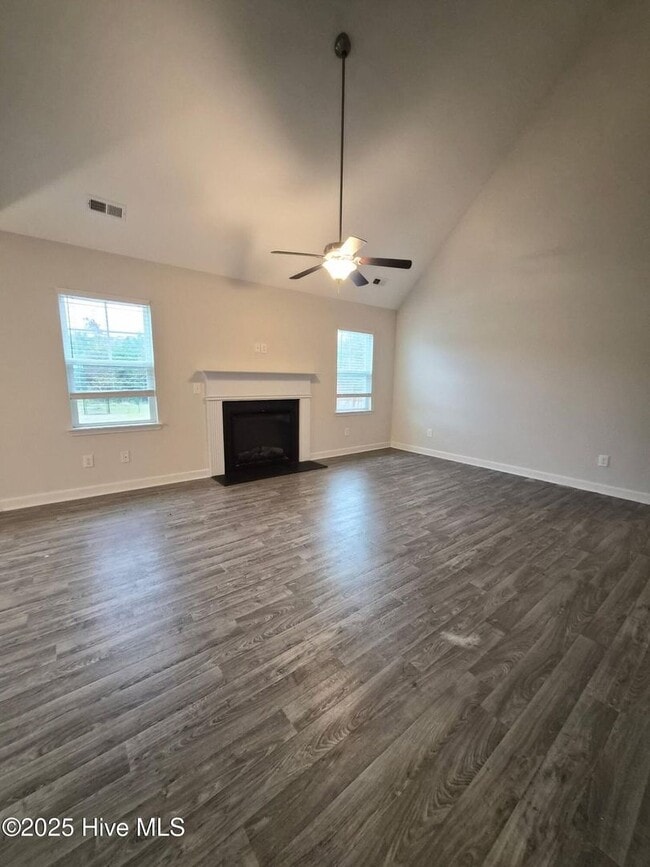 Building Photo - 616 Riggs Rd