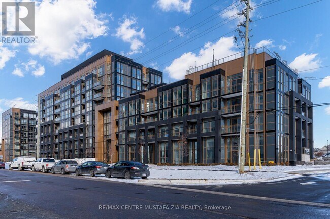 Photo du bâtiment - 2333 Khalsa Gate