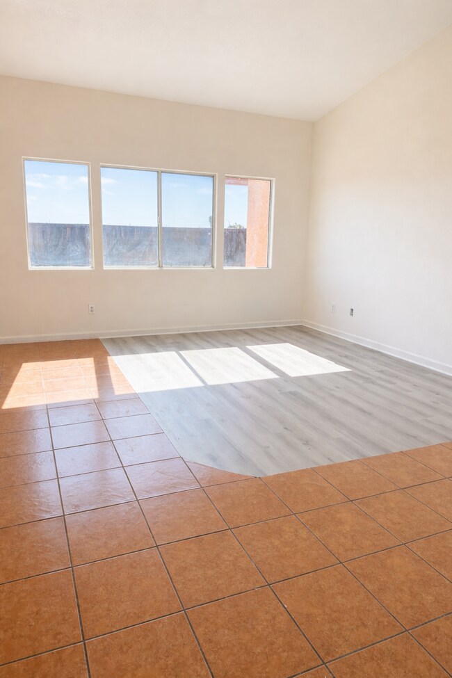 Living Room - 1332 Jefferson St