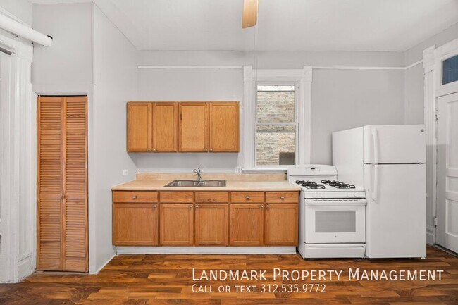 Foto del edificio - 1124 N Wolcott Ave