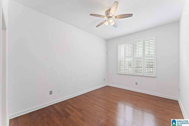 Foto del edificio - 2020 5th Ave S